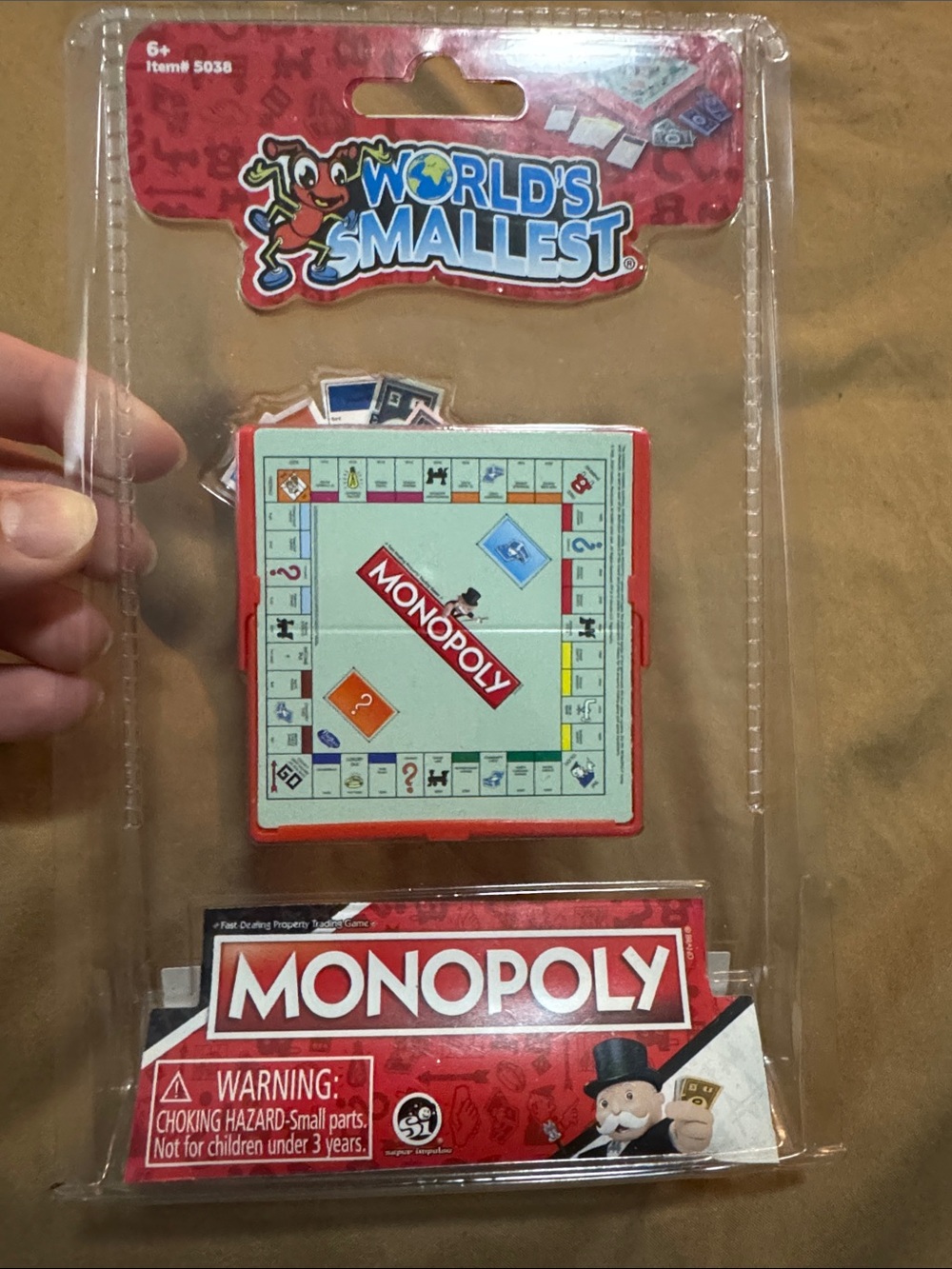 World's Smallest Monopoly Pocket Game - Red Mini Board